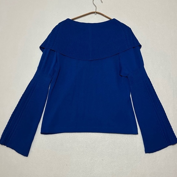 St. John Collection By Marie Gray Women’s Sweater Blue Size 8 - Picture 6 of 9